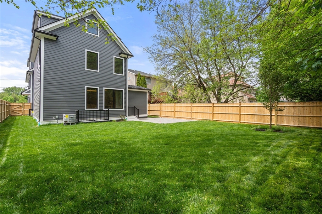 30 Keefe Avenue, Unit 30 Newton, MA 02464 - Photo 2 of 38