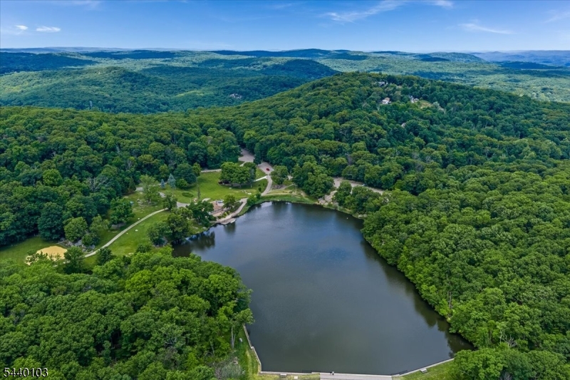 8 Sheeprock Road Kinnelon, NJ 07405 - Photo 44 of 47