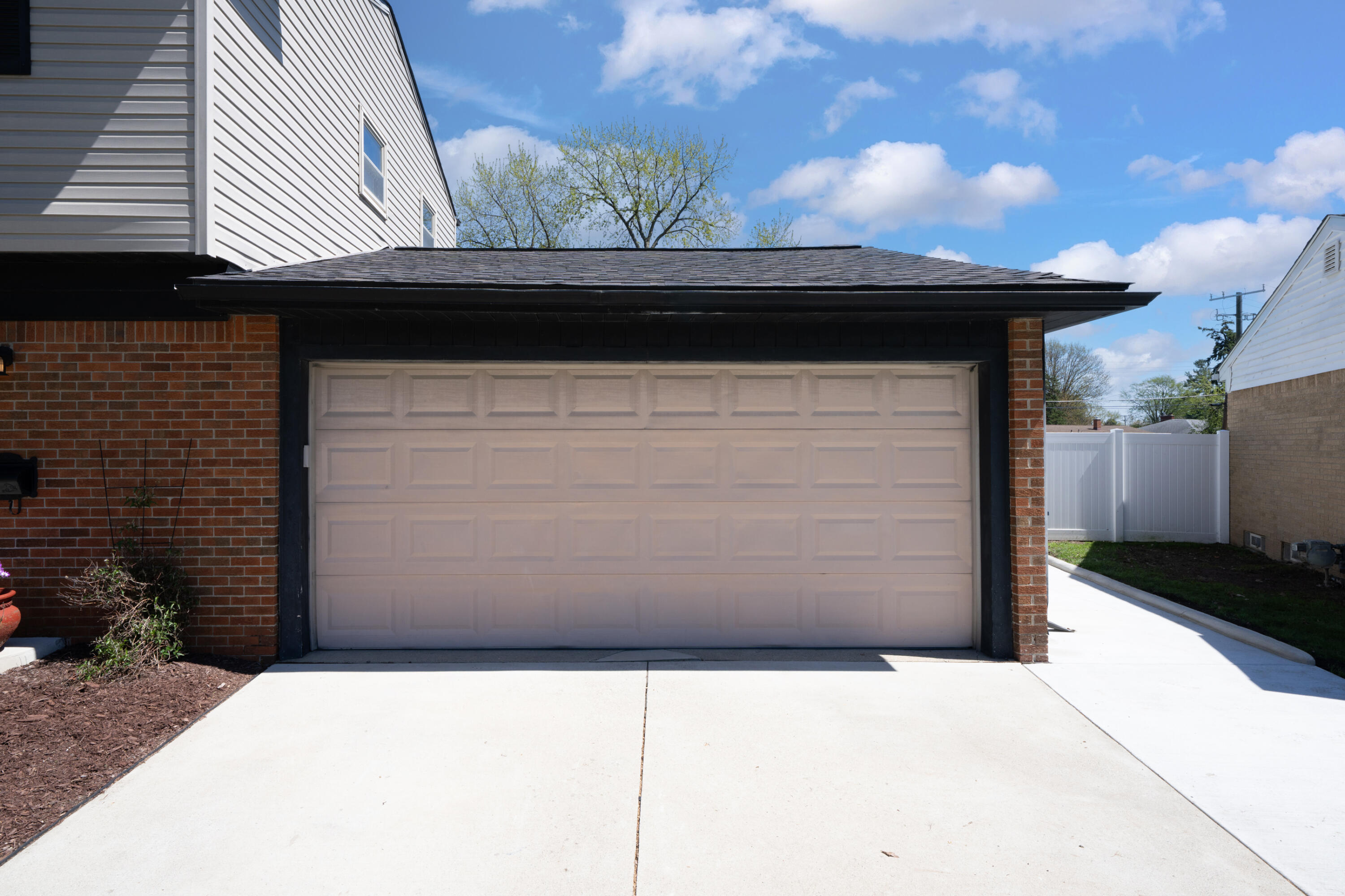 38202 Tottenham Road Sterling Heights, MI 48312 - Photo 34 of 42 38202 Tottenham Rd Sterling Hts (31)