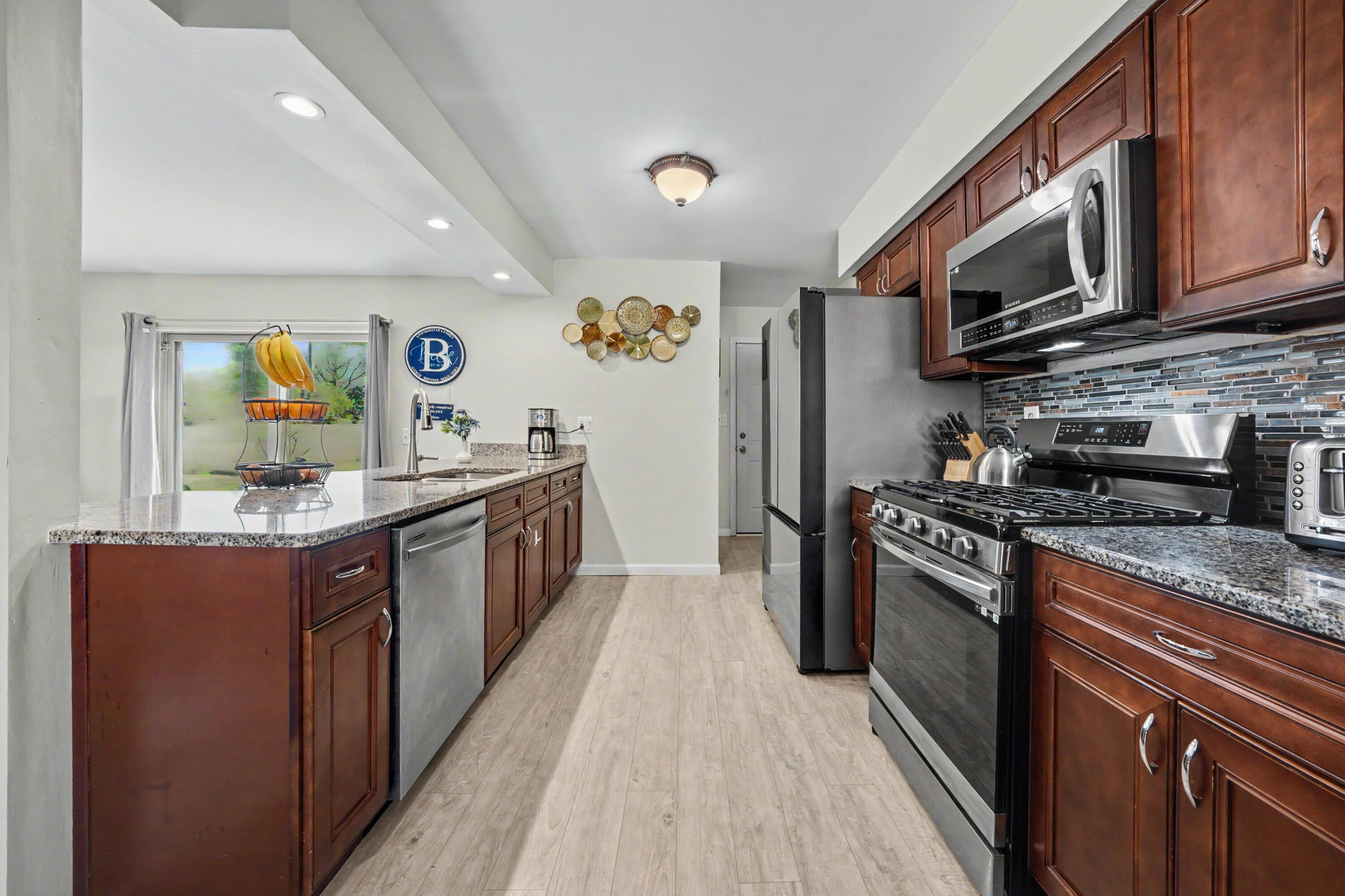 38202 Tottenham Road Sterling Heights, MI 48312 - Photo 10 of 42 38202 Tottenham Rd Sterling Hts (1)