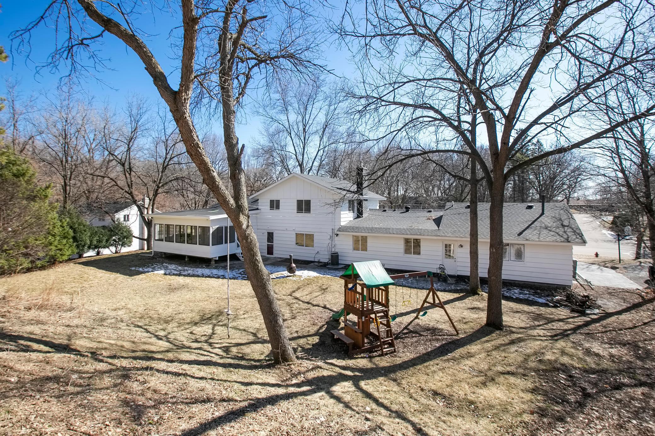 5923 Holiday Road Minnetonka, MN 55345 - Photo 31 of 32 Gallery Image 31