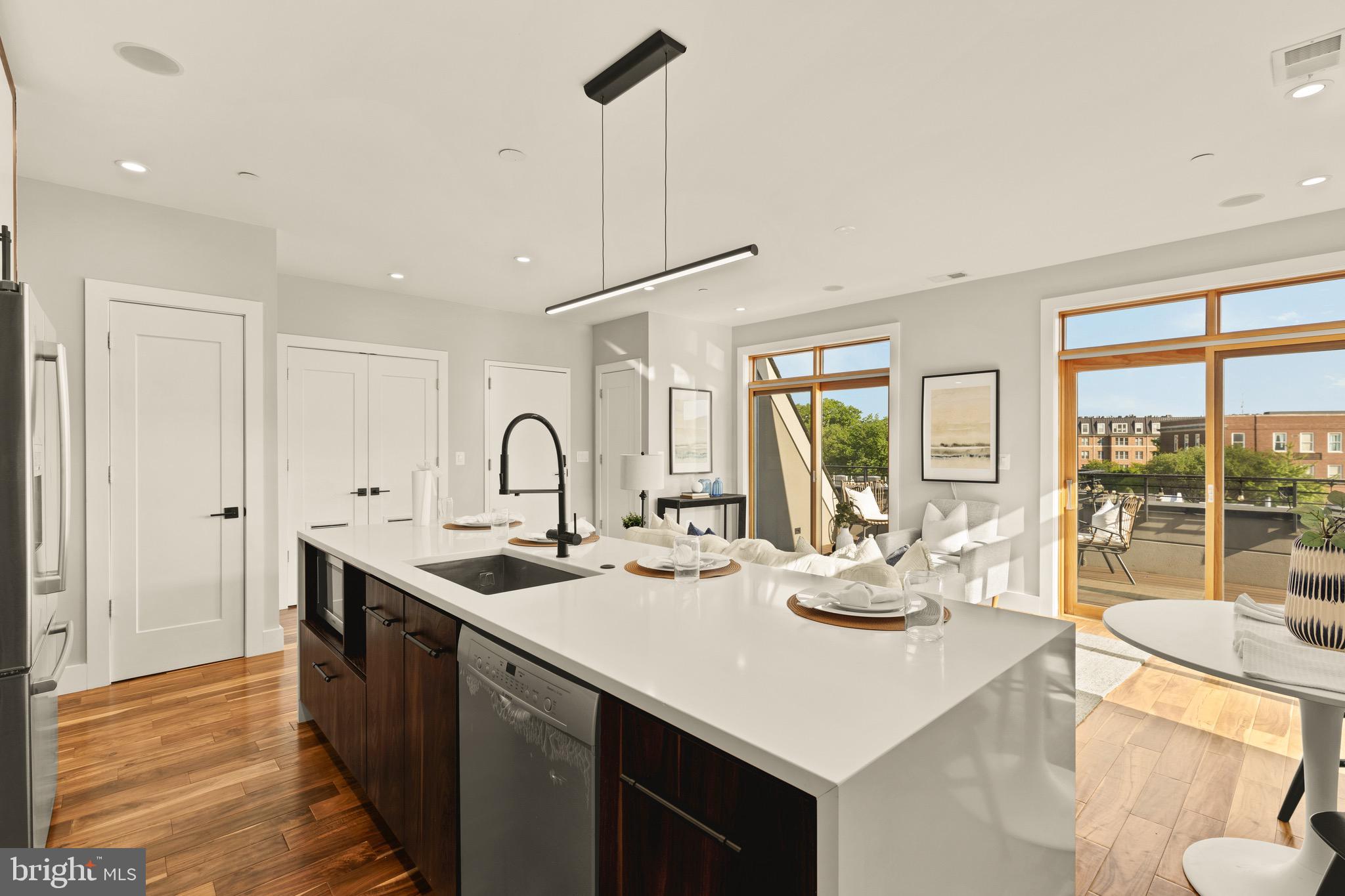 1337 K Street Southeast, Unit PH3 Washington, DC 20003 - Photo 12 of 29