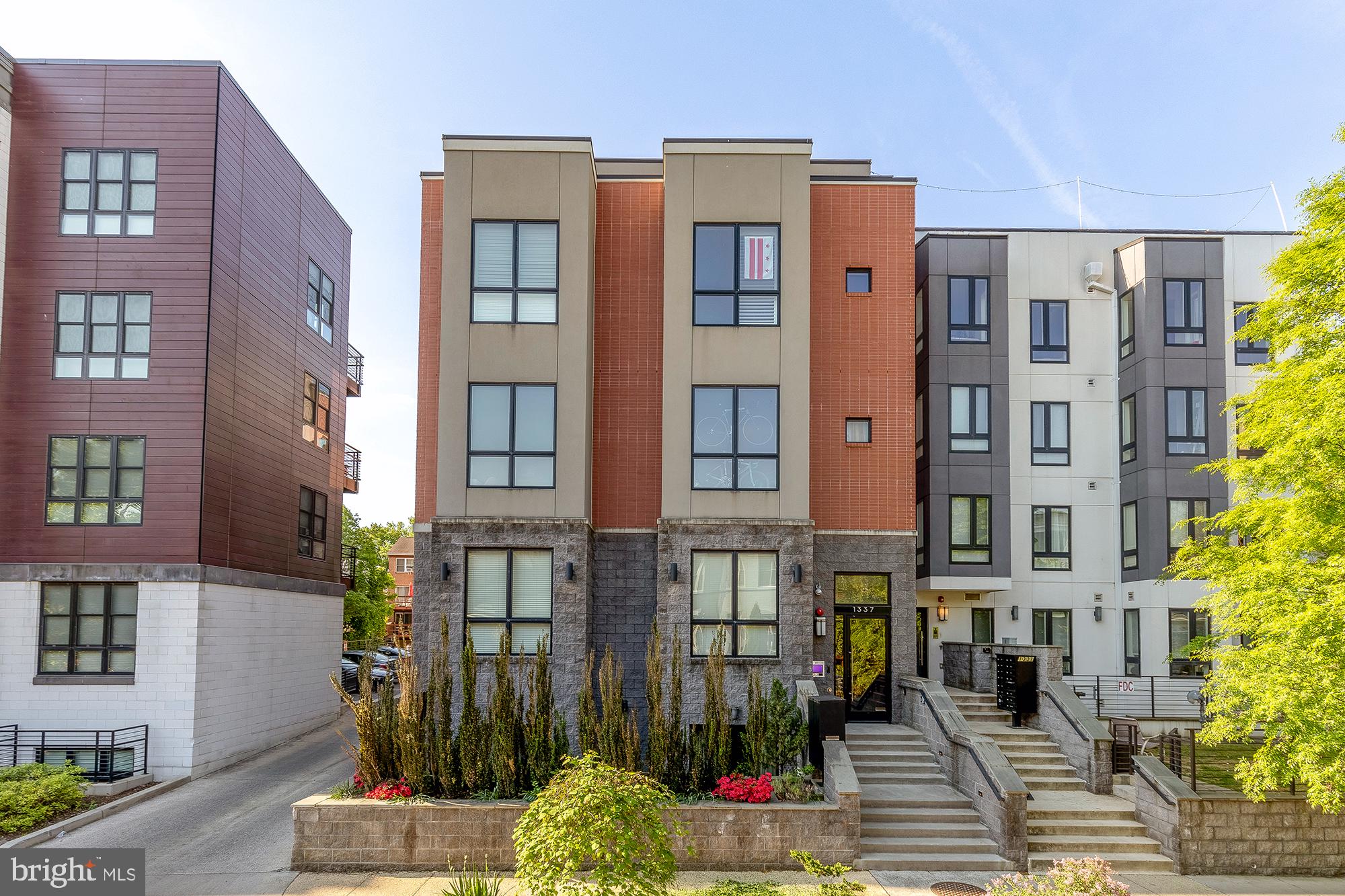 1337 K Street Southeast, Unit PH3 Washington, DC 20003 - Photo 28 of 29