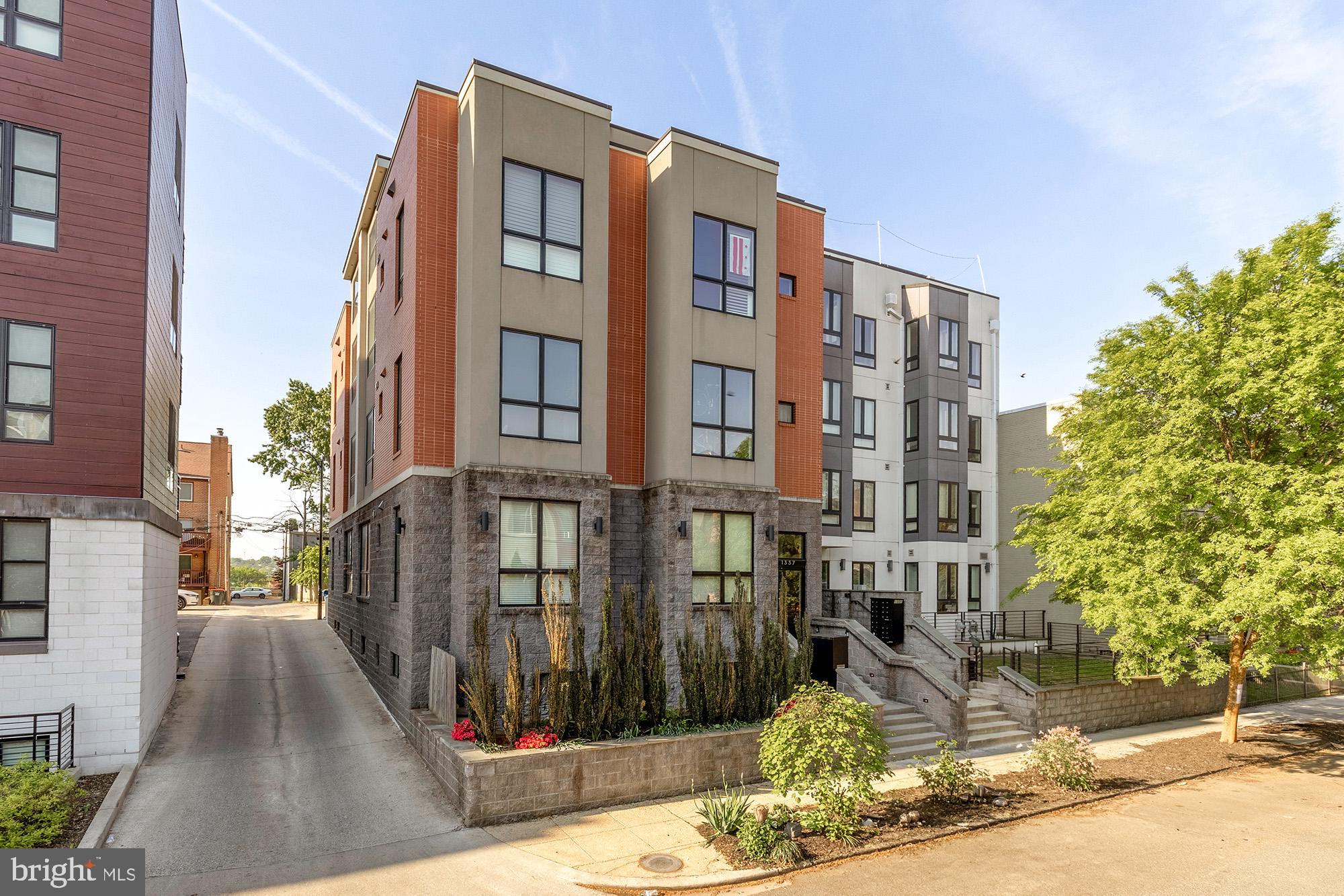 1337 K Street Southeast, Unit PH3 Washington, DC 20003 - Photo 29 of 29