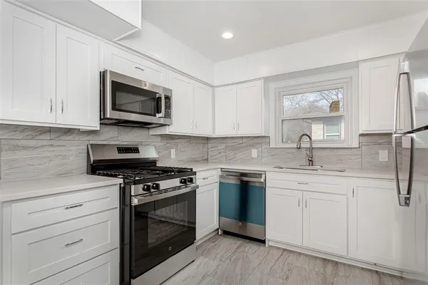 $1,825 | 3311 Tooms Street, Dallas, TX 75227