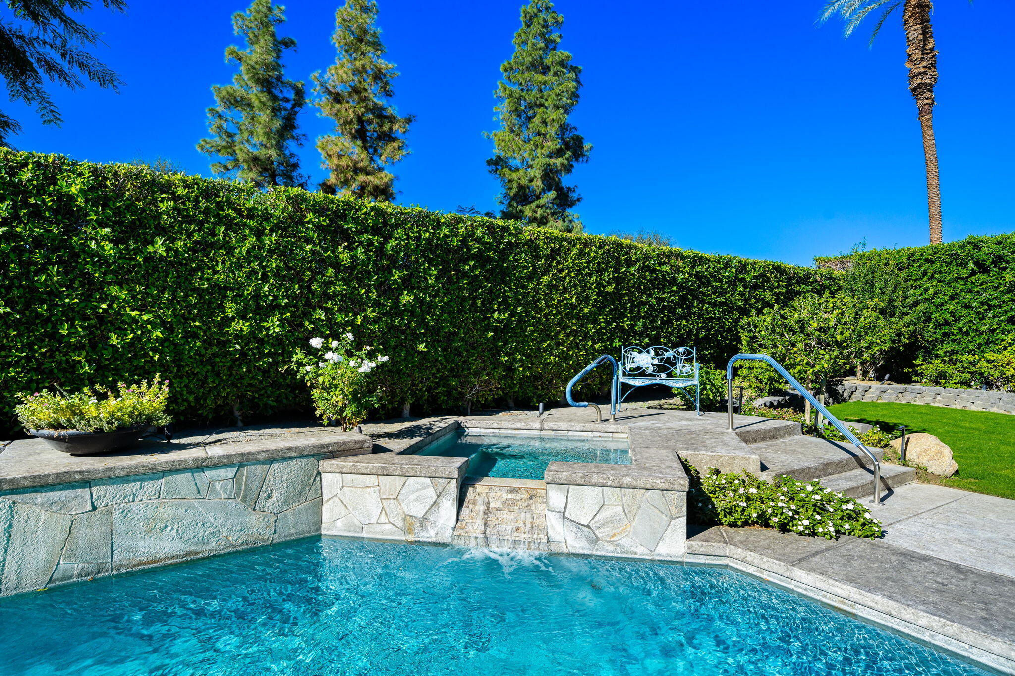 105 Waterford Circle Rancho Mirage, CA 92270 - Photo 53 of 76 Spa