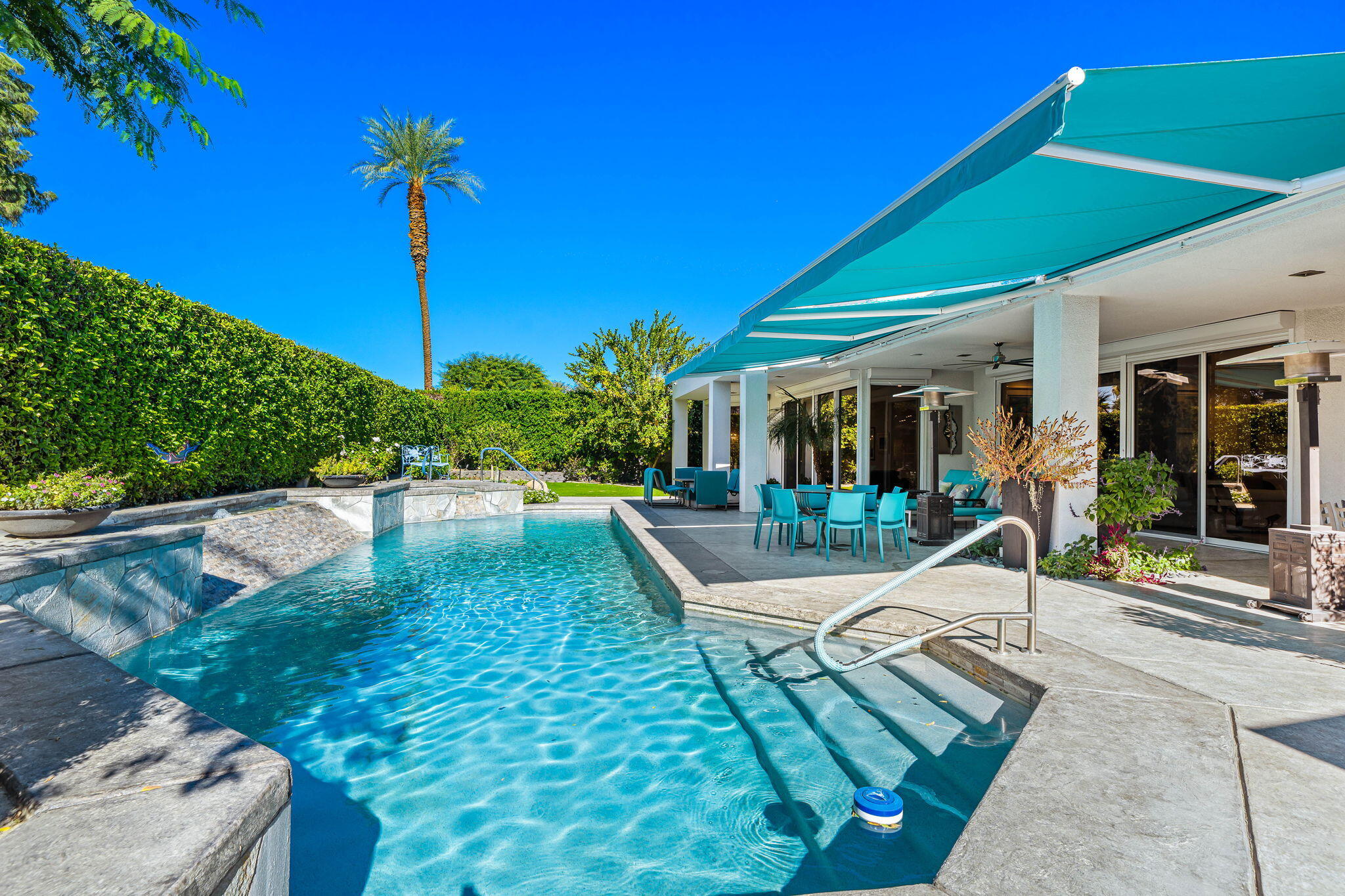 105 Waterford Circle Rancho Mirage, CA 92270 - Photo 59 of 76 Awnings