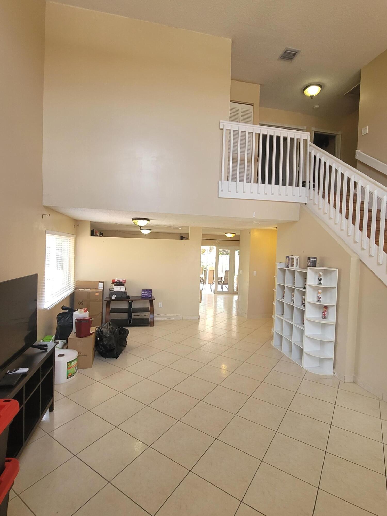 8448 Northwest 196th Terrace Hialeah, FL 33015 - Photo 4 of 67 20260325_122745