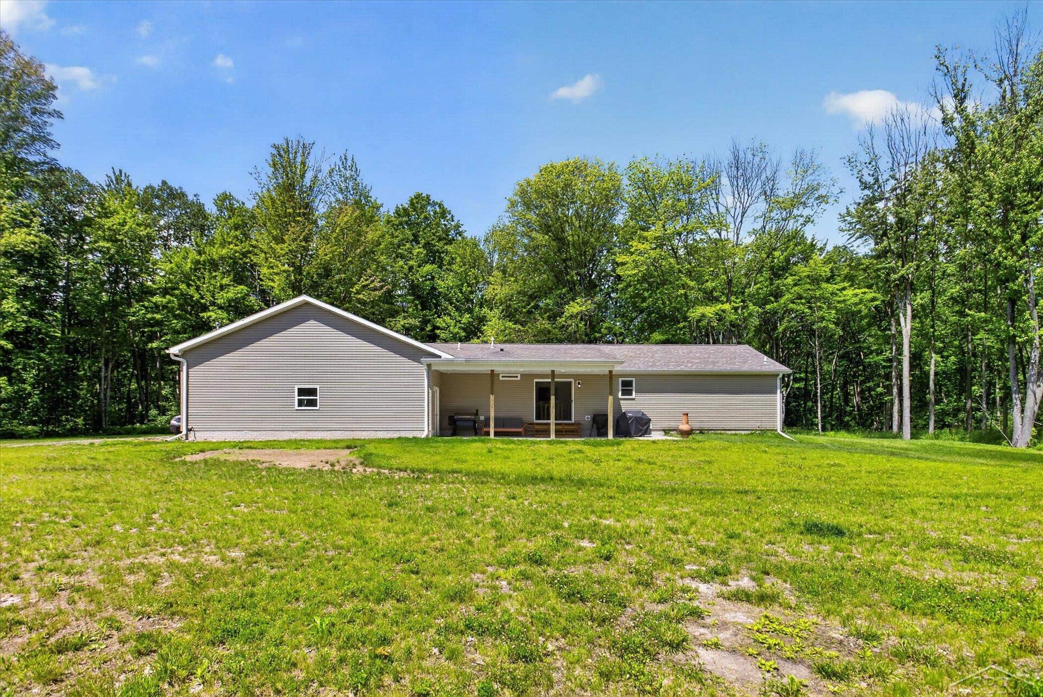5590 North Jefferson Road Midland, MI 48642 - Photo 40 of 60