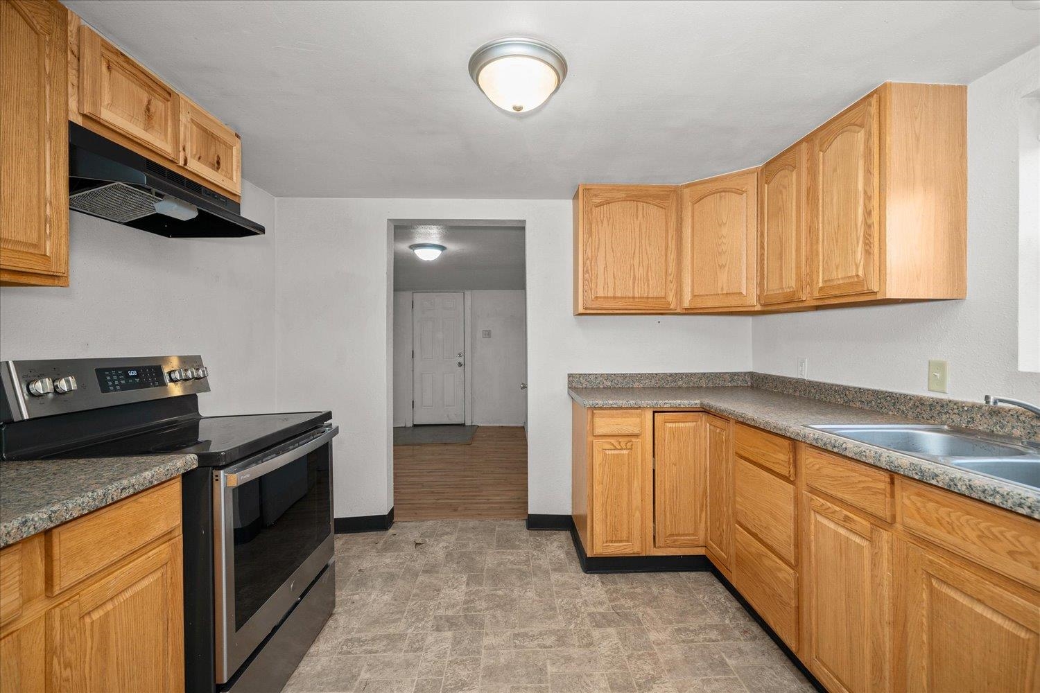 1507 West Chelan Avenue Spokane, WA 99205 - Photo 7 of 20