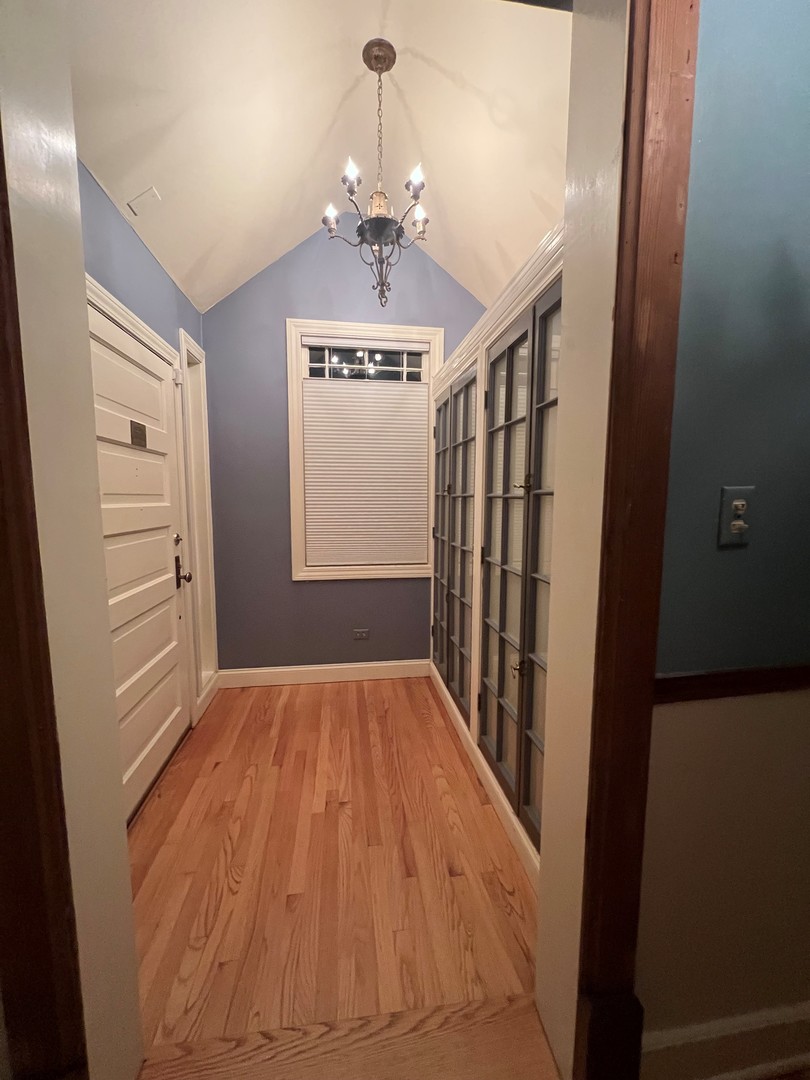 700 Illinois Road Wilmette, IL 60091 - Photo 2 of 4