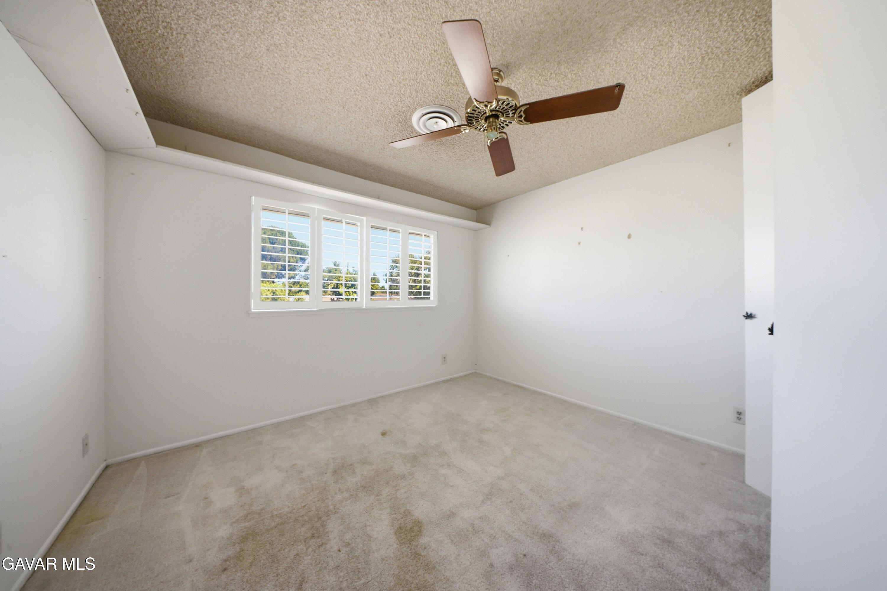 43944 Halcom Avenue Lancaster, CA 93536 - Photo 20 of 28 43944 Halcom Ave-21