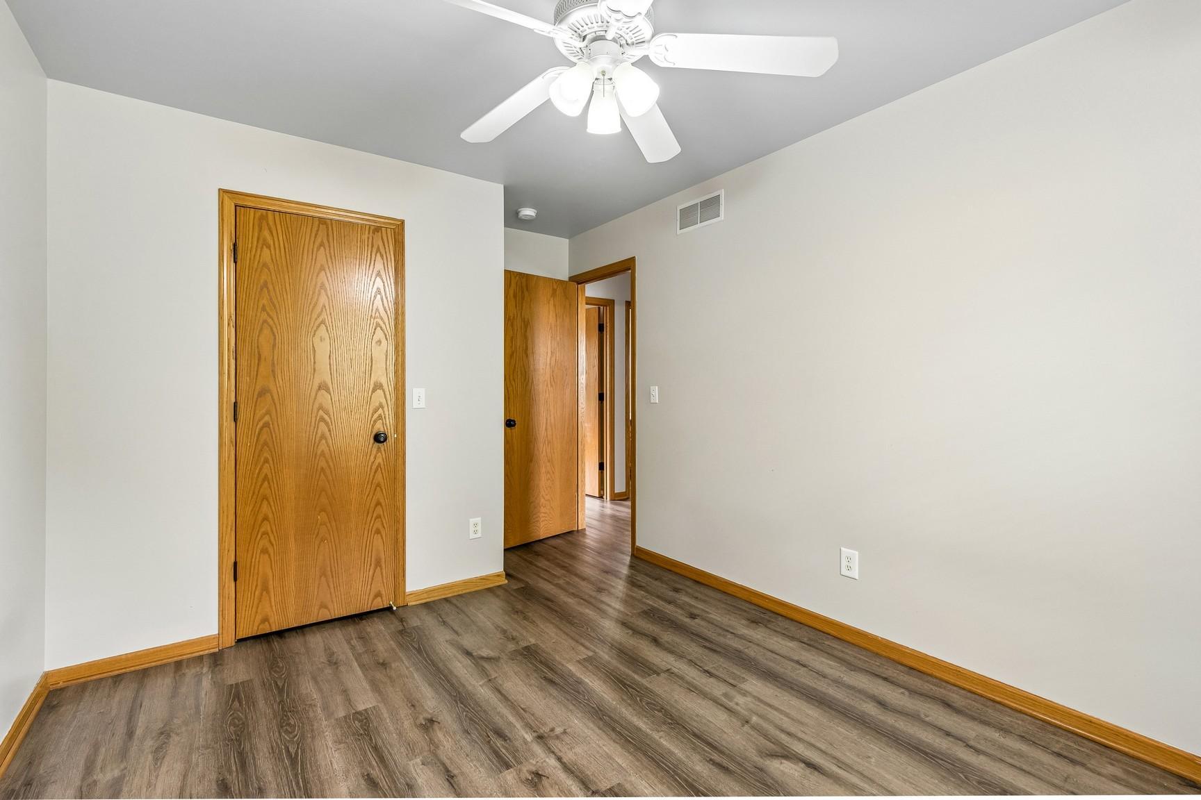 4926 Rusten Road Eagan, MN 55122 - Photo 37 of 50