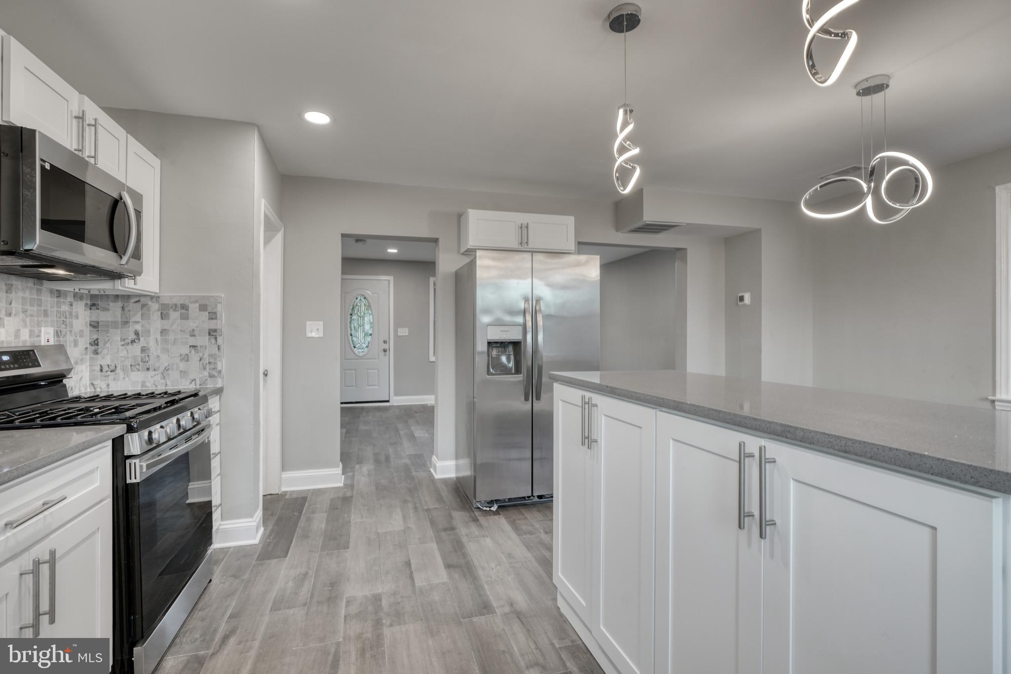 3901 Flowerton Road Baltimore, MD 21229 - Photo 11 of 33