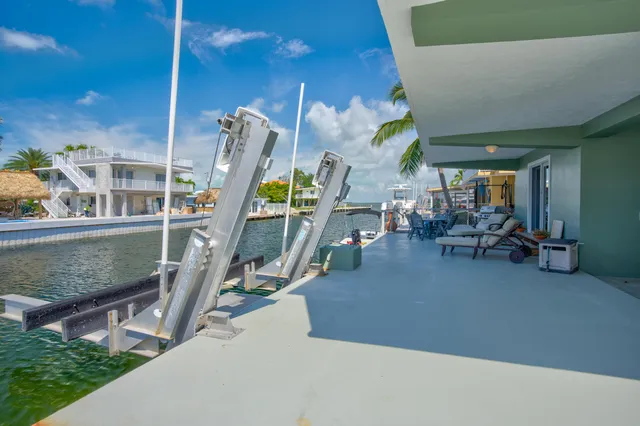 $1,499,000 | 233 Anne Bonny Drive, Key Largo, FL 33037
