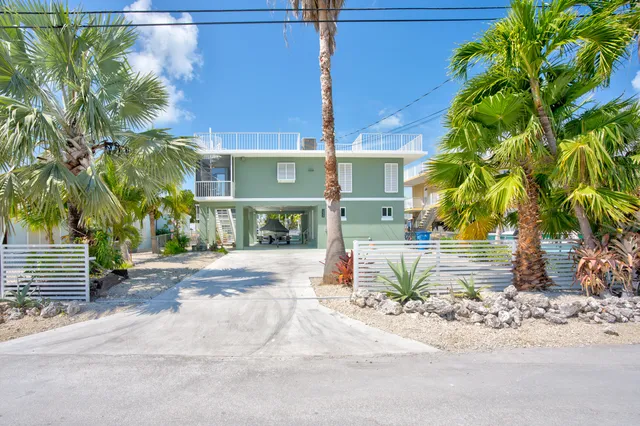$1,499,000 | 233 Anne Bonny Drive, Key Largo, FL 33037
