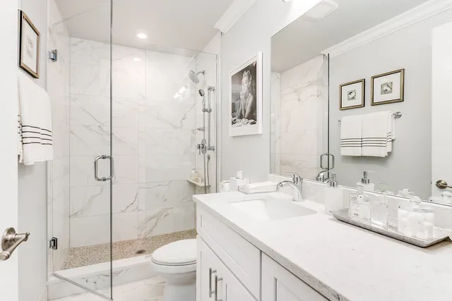 $2,795 | 7652 Madison Street, Unit 304, Forest Park, IL 60130