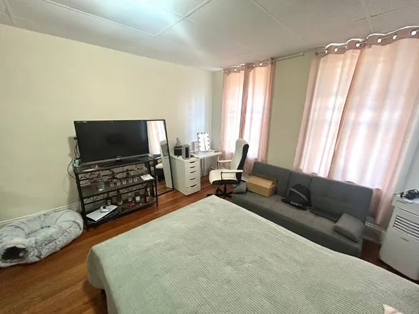 $1,800 | 31 Elmwood Street, Unit 2, Revere, MA 02151