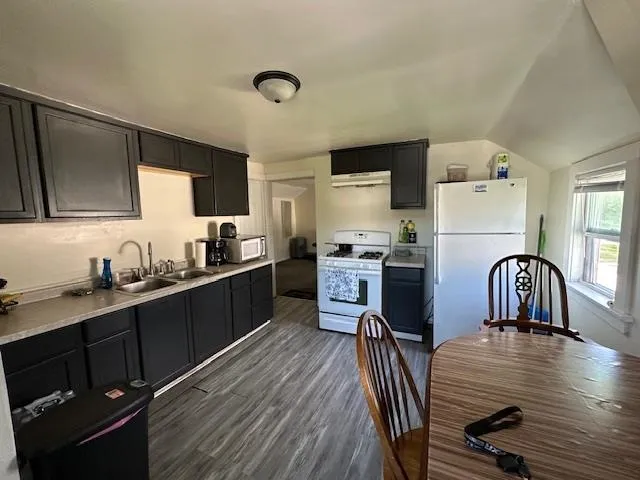 $189,900 | 914 North Van Buren Street, Green Bay, WI 54302