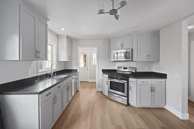 $2,222,520 | 820 Jackson Street, Mountain View, CA 94043