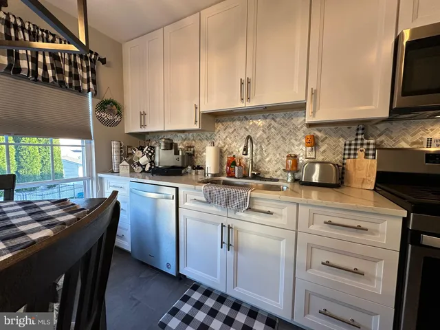 $510,000 | 4 Sylvan Court, Clementon, NJ 08021