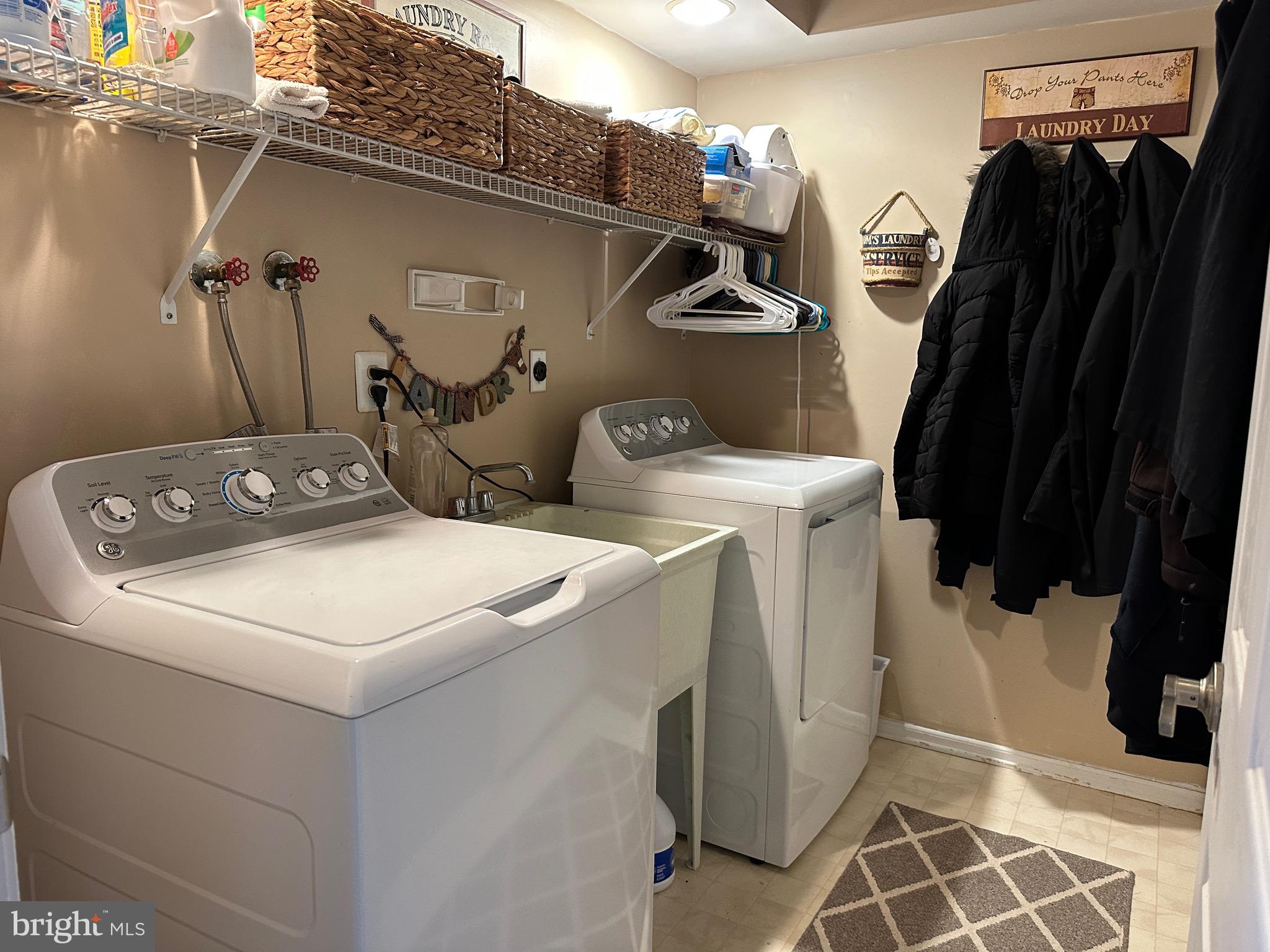 4 Sylvan Court Clementon, NJ 08021 - Photo 40 of 55 a utility room with dryer and washer