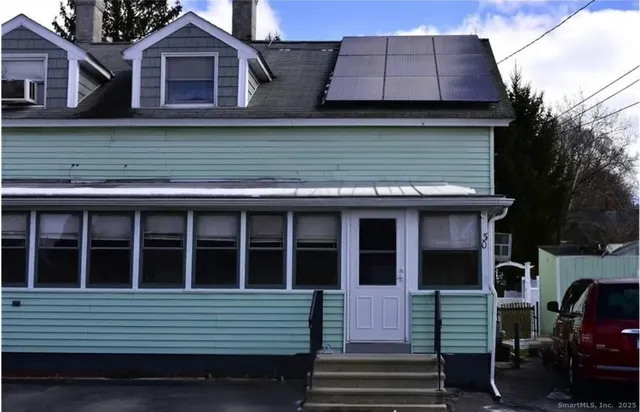 $1,300 | 30 North Chestnut Street, Wauregan, CT 06387