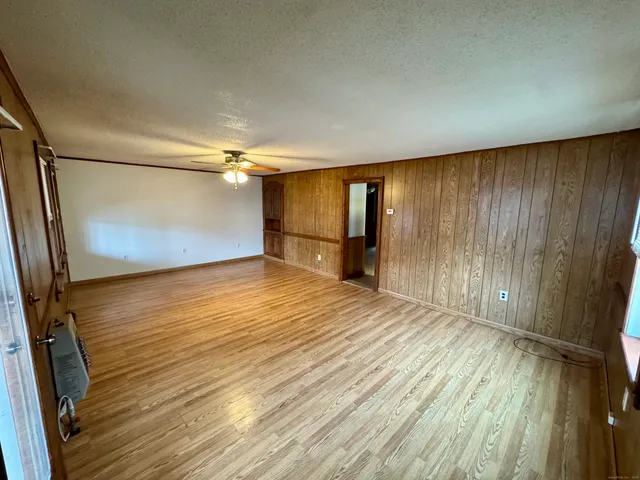 $1,300 | 30 North Chestnut Street, Wauregan, CT 06387