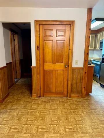 $1,300 | 30 North Chestnut Street, Wauregan, CT 06387