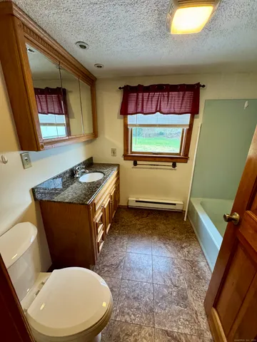 $1,300 | 30 North Chestnut Street, Wauregan, CT 06387