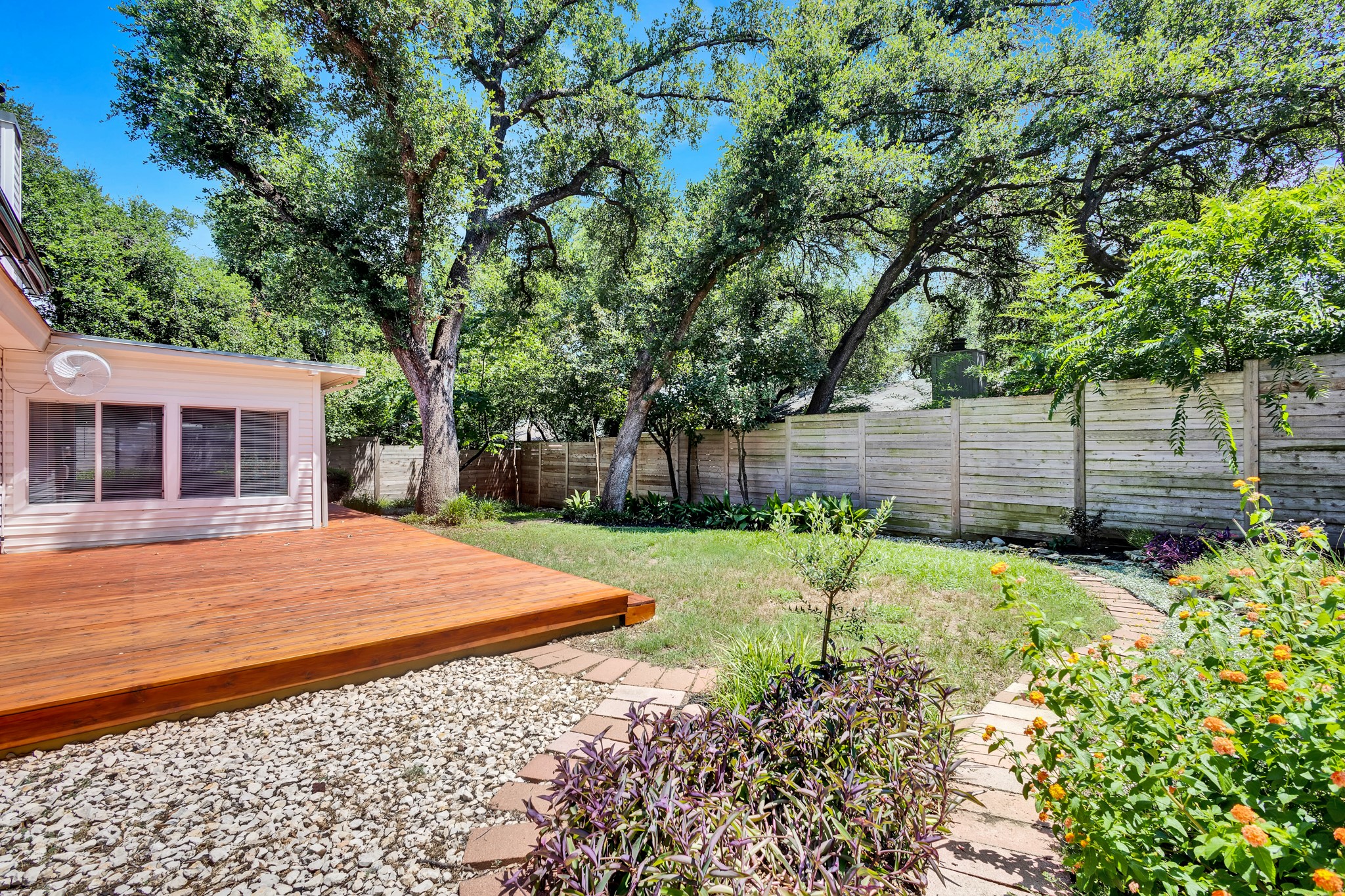 2815 Inridge Drive Austin, TX 78745 - Photo 33 of 36