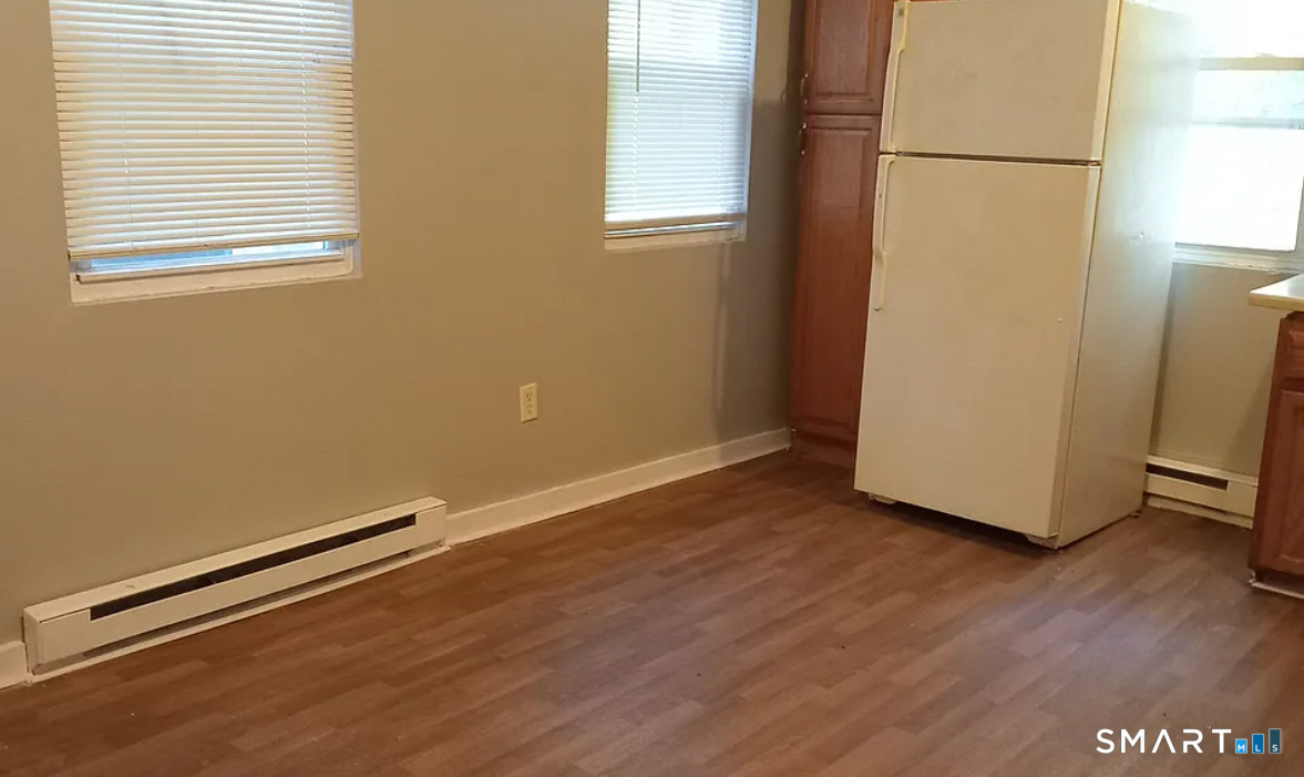 88 Olive Street Meriden, CT 06450 - Photo 4 of 5