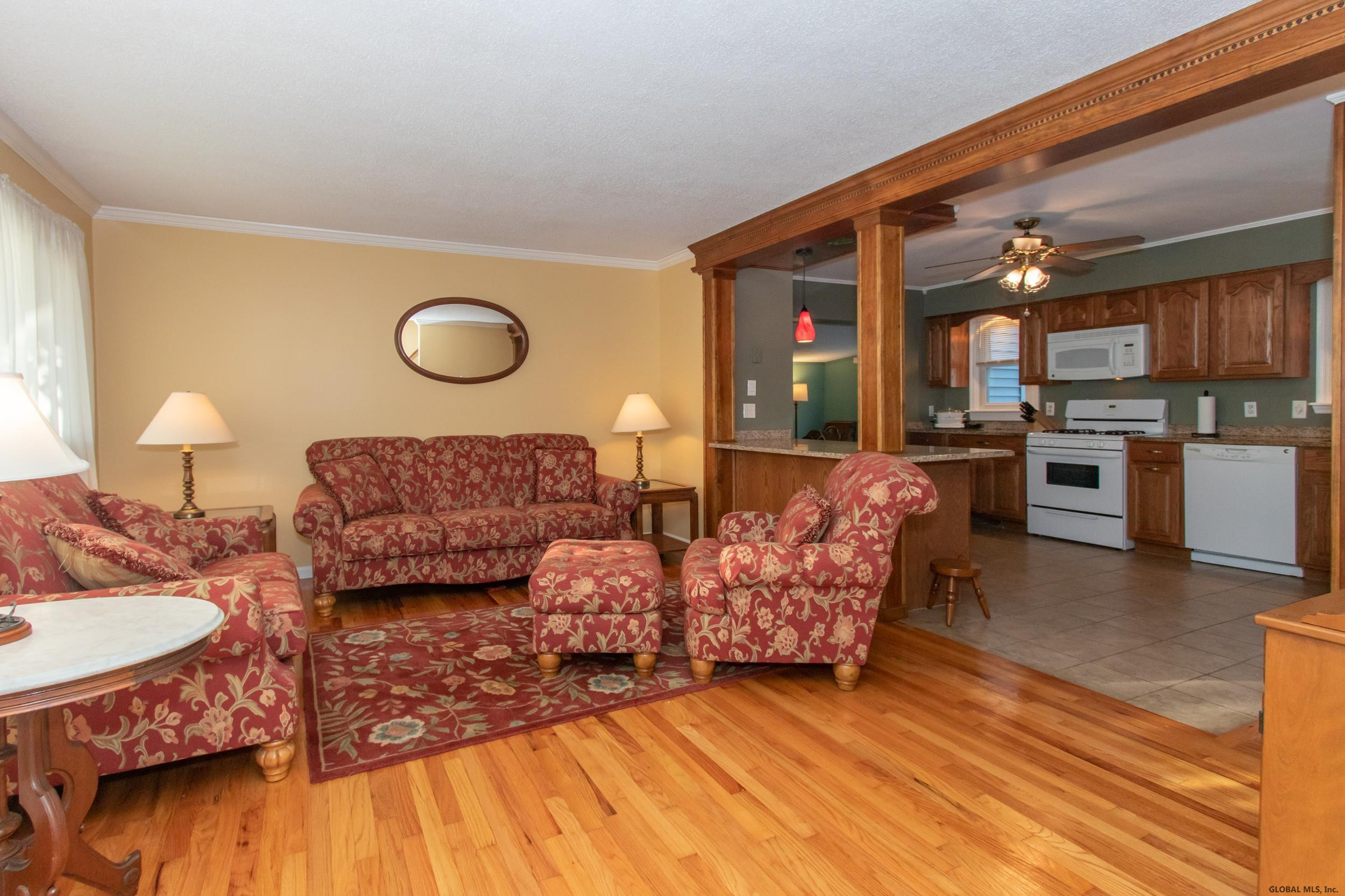 8 Rachlin Lane Colonie, NY 12211 - Photo 14 of 47 Photo 14