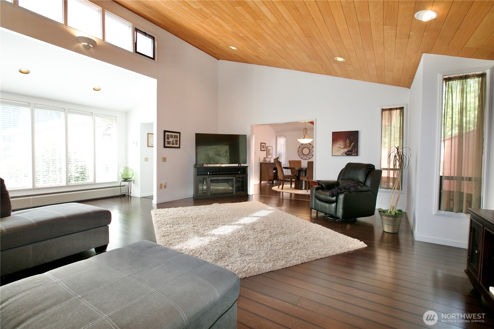 5911 150th Place Southwest Edmonds, WA 98026 - Photo 16 of 40