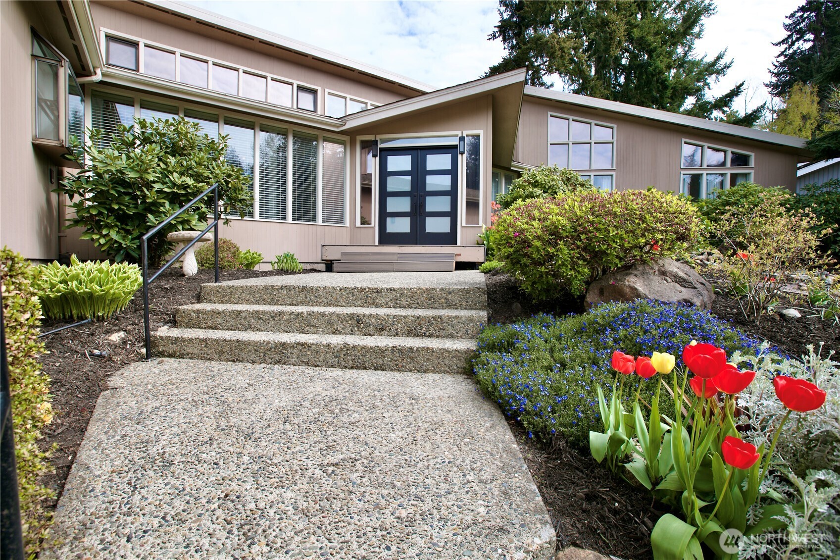 5911 150th Place Southwest Edmonds, WA 98026 - Photo 3 of 40