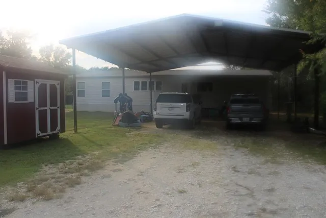 a view of a garage room