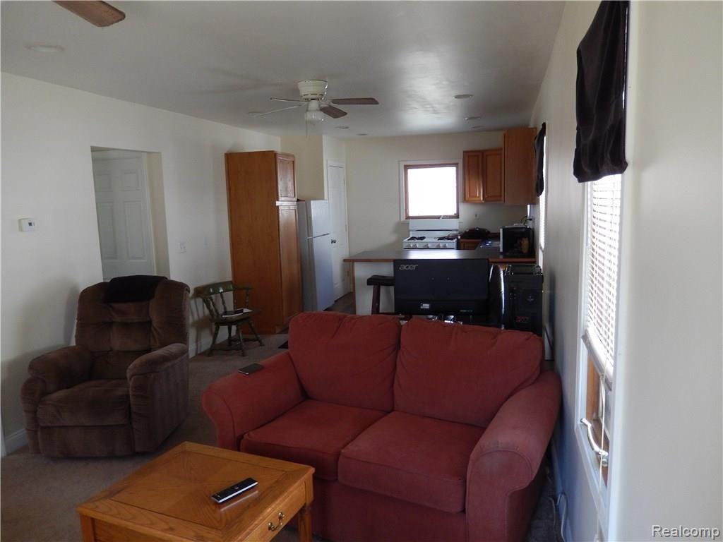 3415 Frembes Road Waterford, MI 48329 - Photo 6 of 14