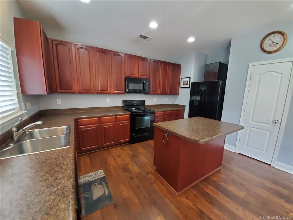 9013 Seamill Road Charlotte, NC 28278 - Photo 14 of 31 Gallery Image 14