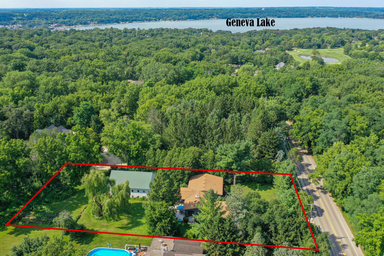 986 Indian Hills Road Fontana, WI 53125 - Photo 2 of 59 Proximity to Geneva Lake