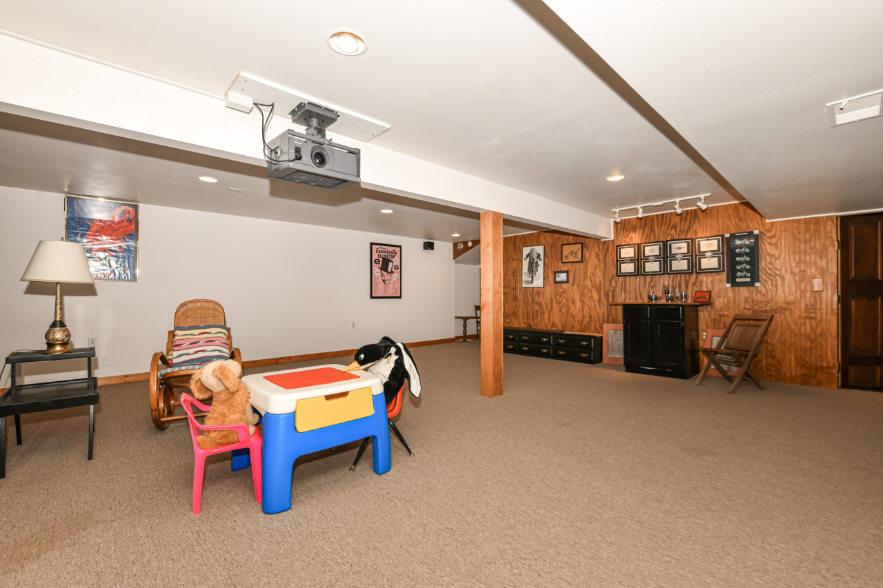 986 Indian Hills Road Fontana, WI 53125 - Photo 28 of 59 Rec Room