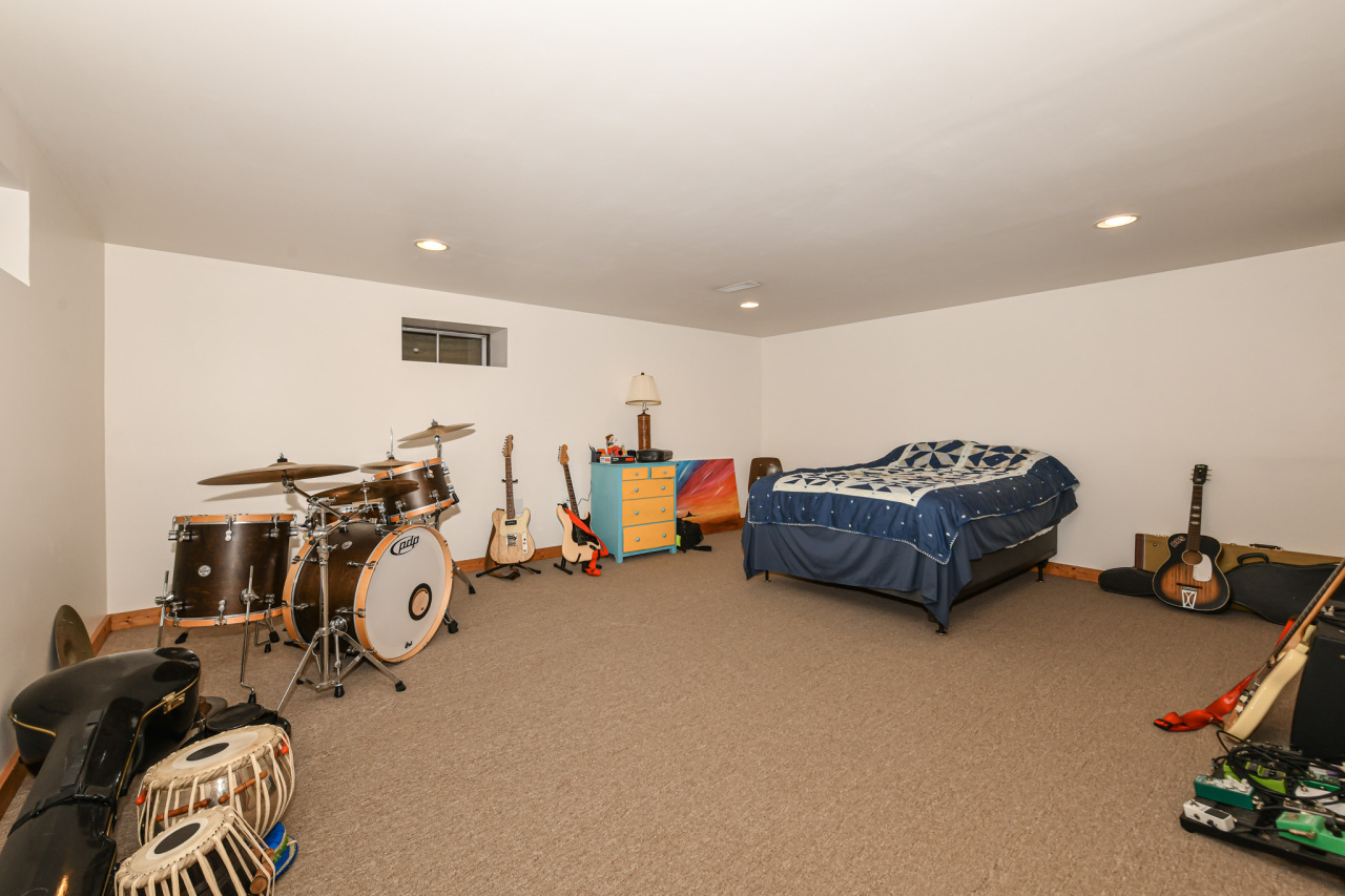 986 Indian Hills Road Fontana, WI 53125 - Photo 29 of 59 Lower Level Bonus Room