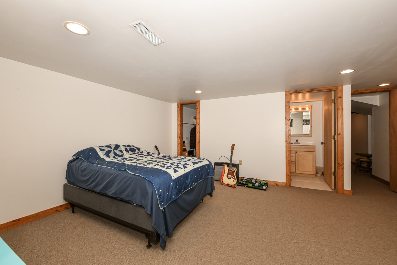 986 Indian Hills Road Fontana, WI 53125 - Photo 30 of 59 Lower Level Bonus Room