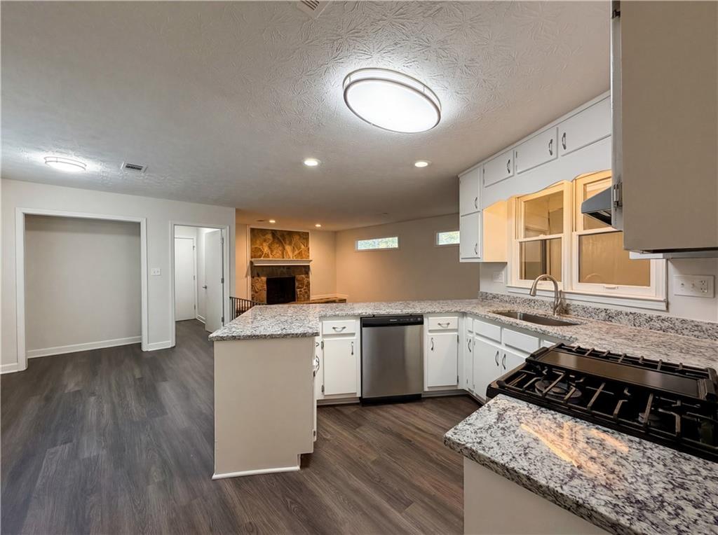 1430 Stoneleigh Hill Road Lithonia, GA 30058 - Photo 10 of 23