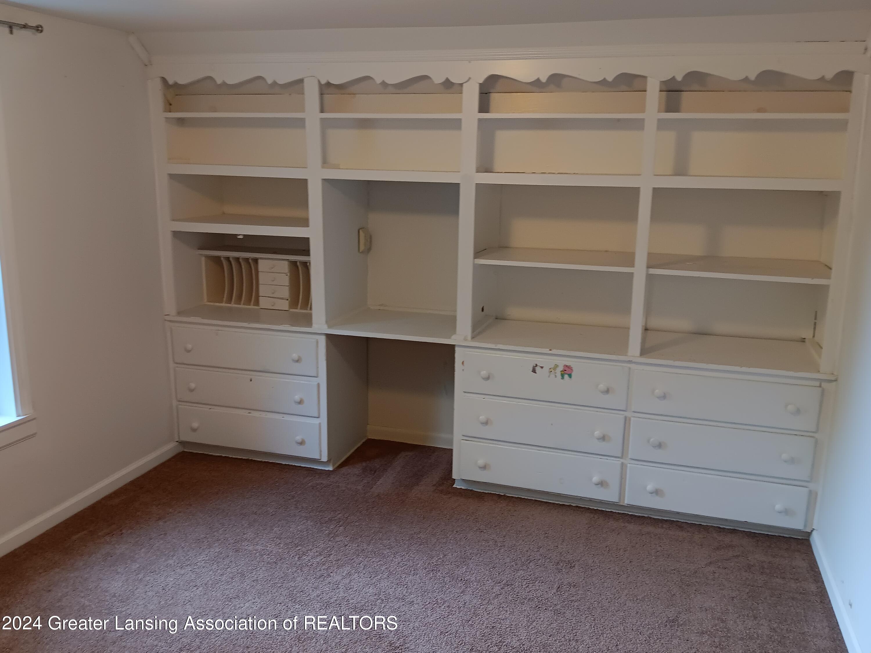 609 2nd Street Fenton, MI 48430 - Photo 15 of 18 20240702_082101