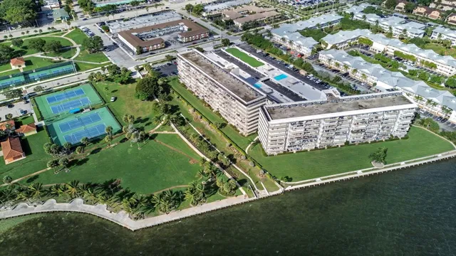 $2,800 | 801 Lake Shore Drive, Unit 502, Lake Park, FL 33403