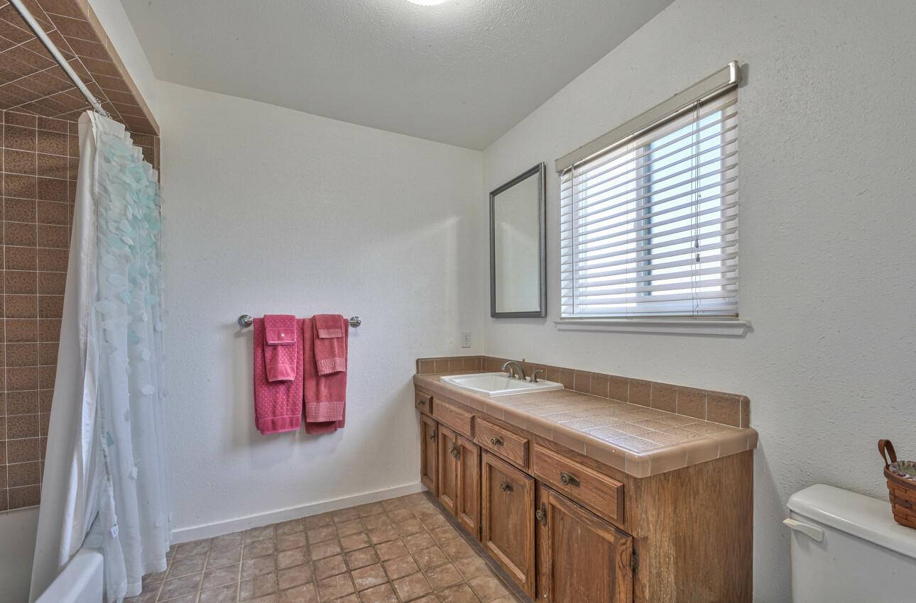 104 Nissen Road, Unit 2 Salinas, CA 93901 - Photo 26 of 30 Gallery Image 26