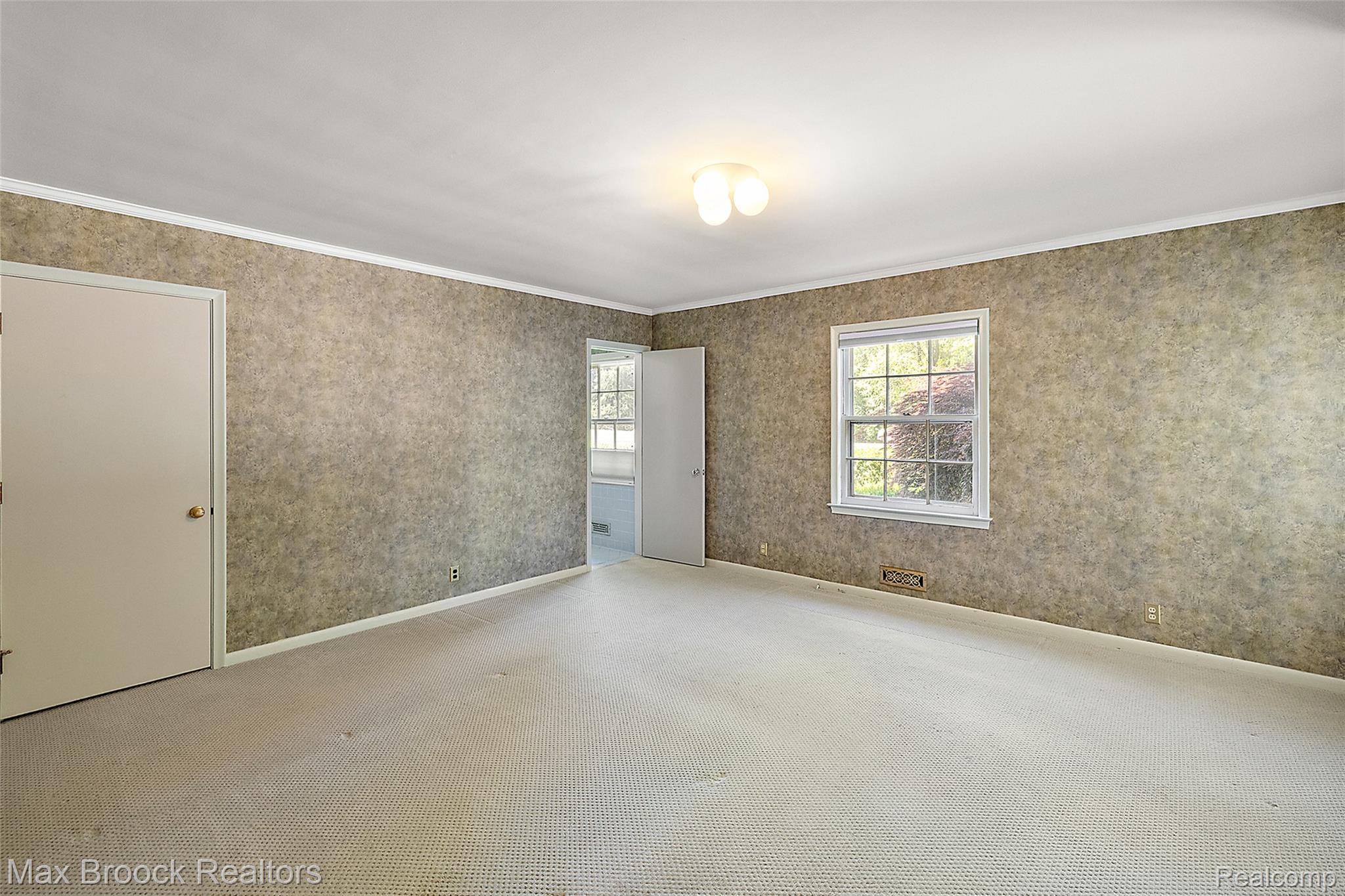 674 Rudgate Road Bloomfield Hills, MI 48304 - Photo 12 of 28 674 Rudgate-60.jpg
