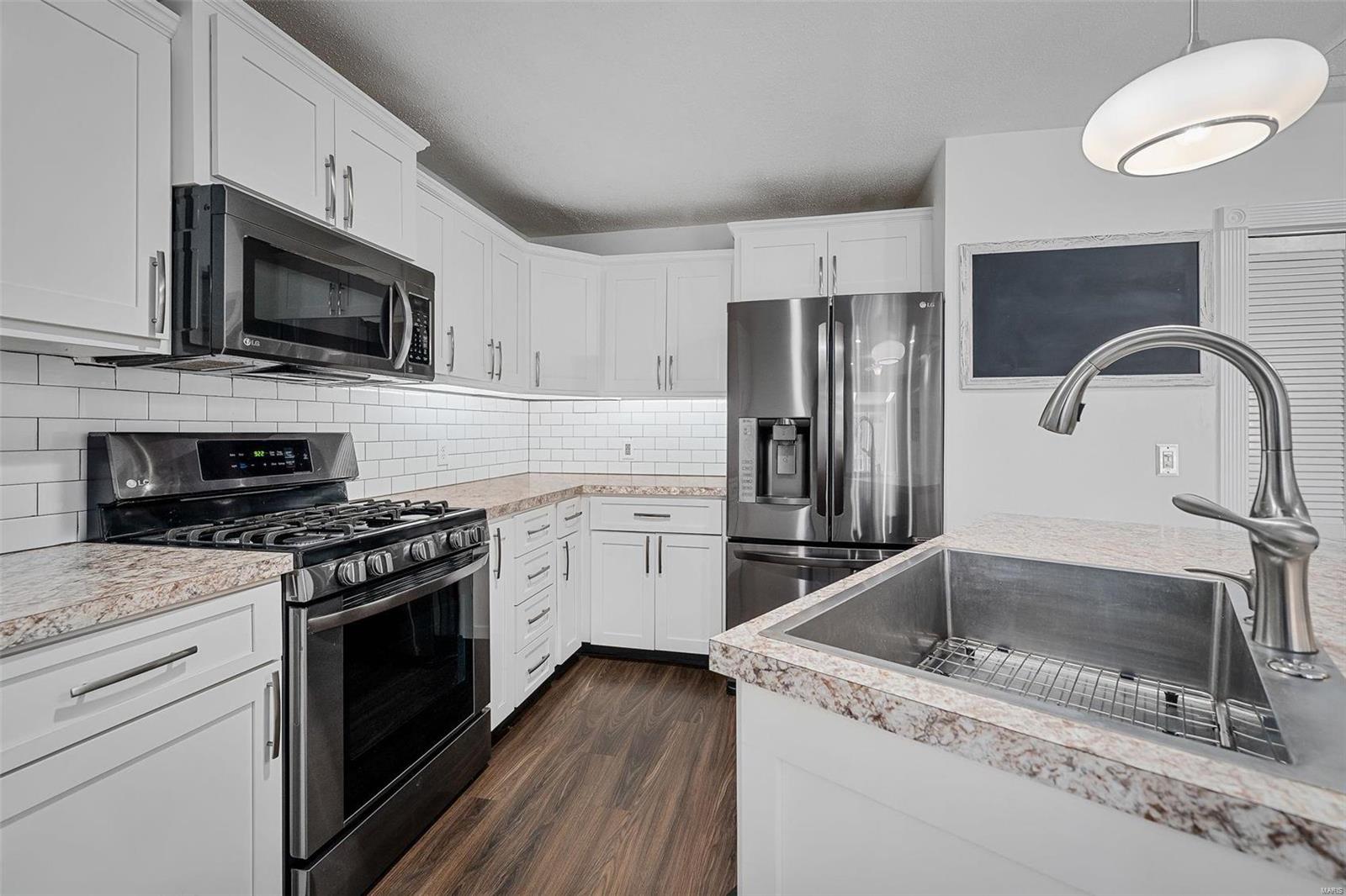 4308 Ashby Road St. Ann, MO 63074 - Photo 10 of 35 Gallery Image 10