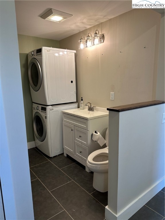 3242 Howard's Creek Road Boone, NC 28607 - Photo 16 of 33 a utility room with dryer and washer