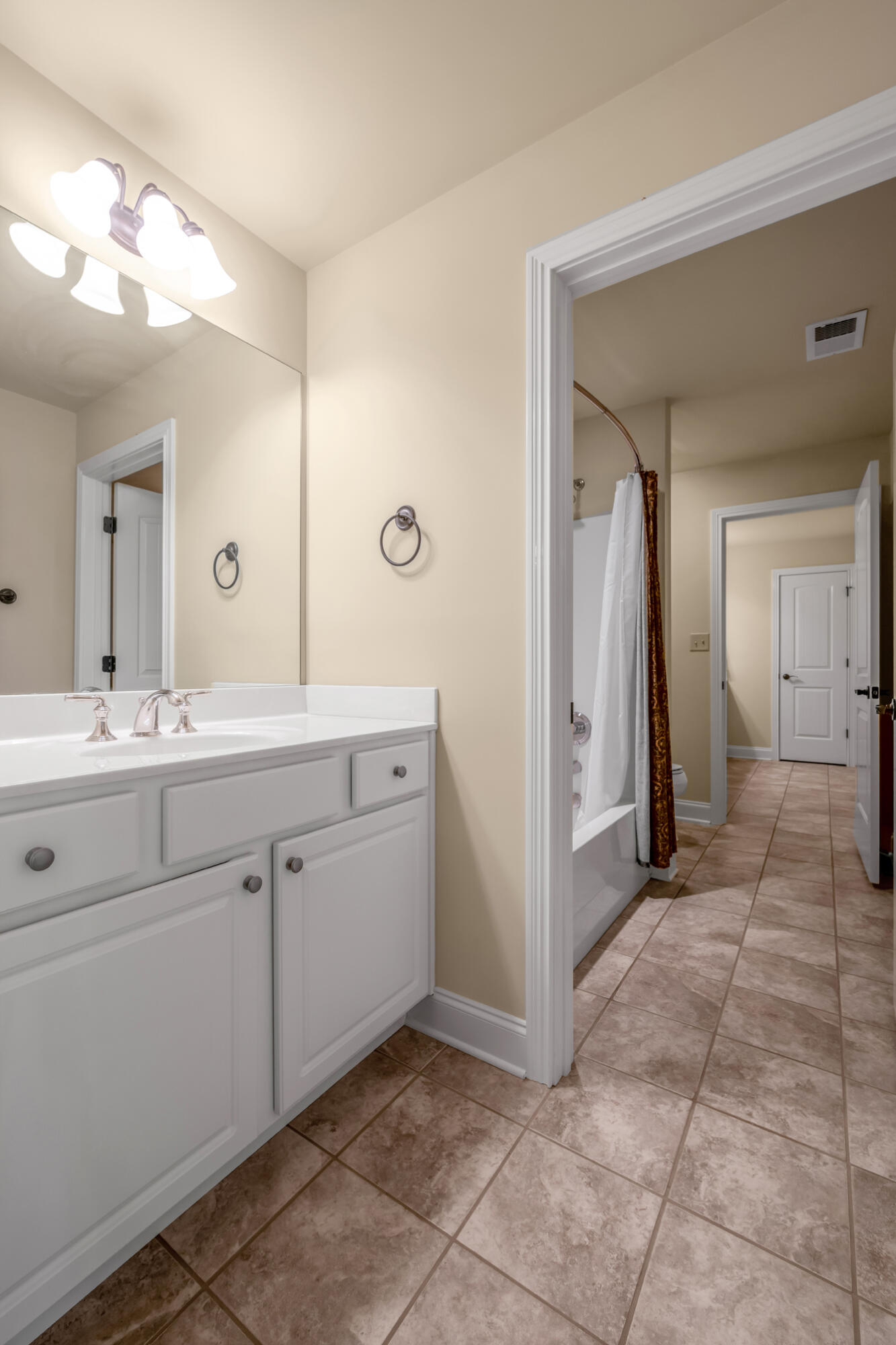 3456 Rabbits Foot Trail Lexington, KY 40503 - Photo 50 of 67 Jack and Jill Bath